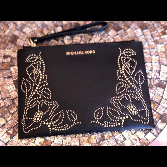 Michael Kors Large Nouvea Floral Clutch wristlet
